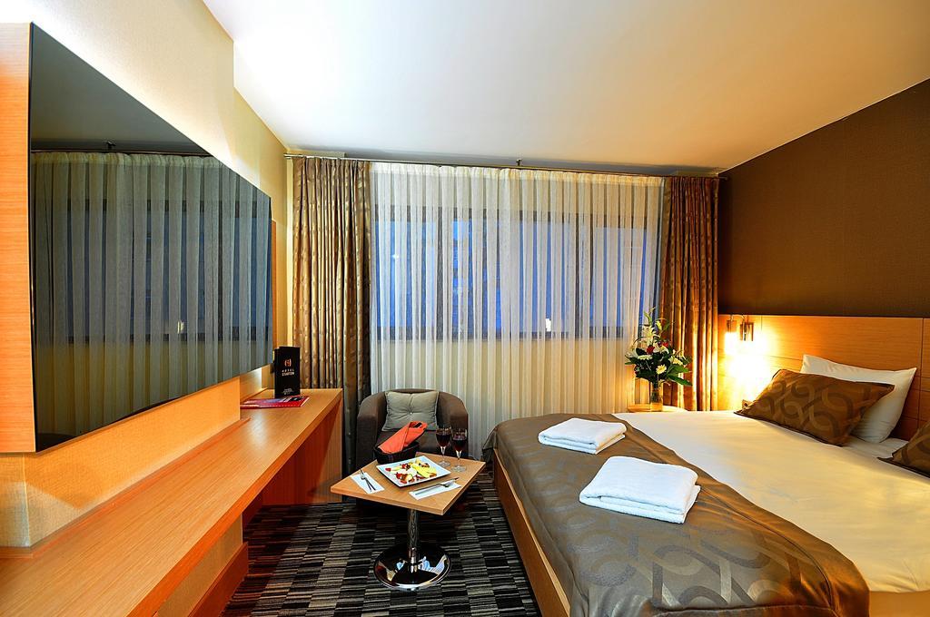 Starton Hotel Ankara Rum bild